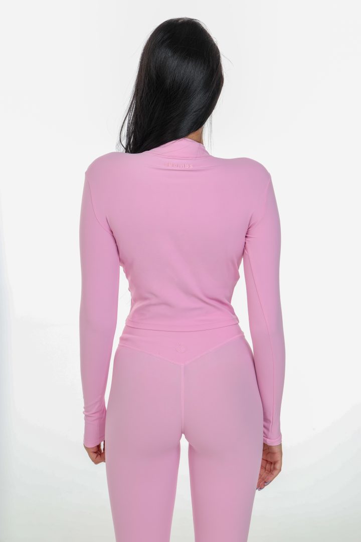 Facetune_19-09-2026-15-56-41