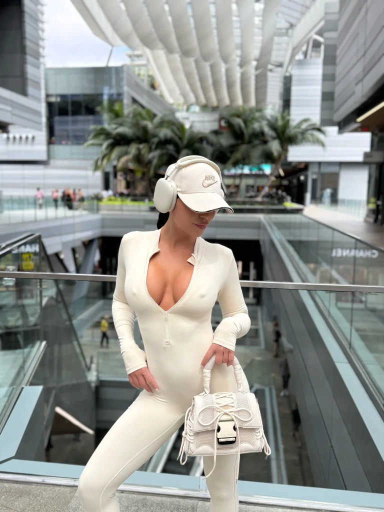 Facetune_09-12-2025-08-29-02